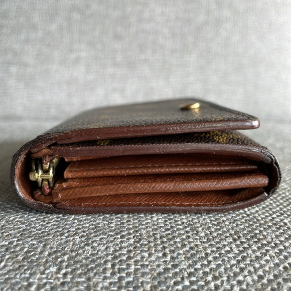 Louis Vuitton | Monogram Canvas Tressor Short Compact Wallet - Picture 6 of 16